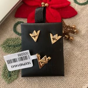 18k gold stud earring + pendant